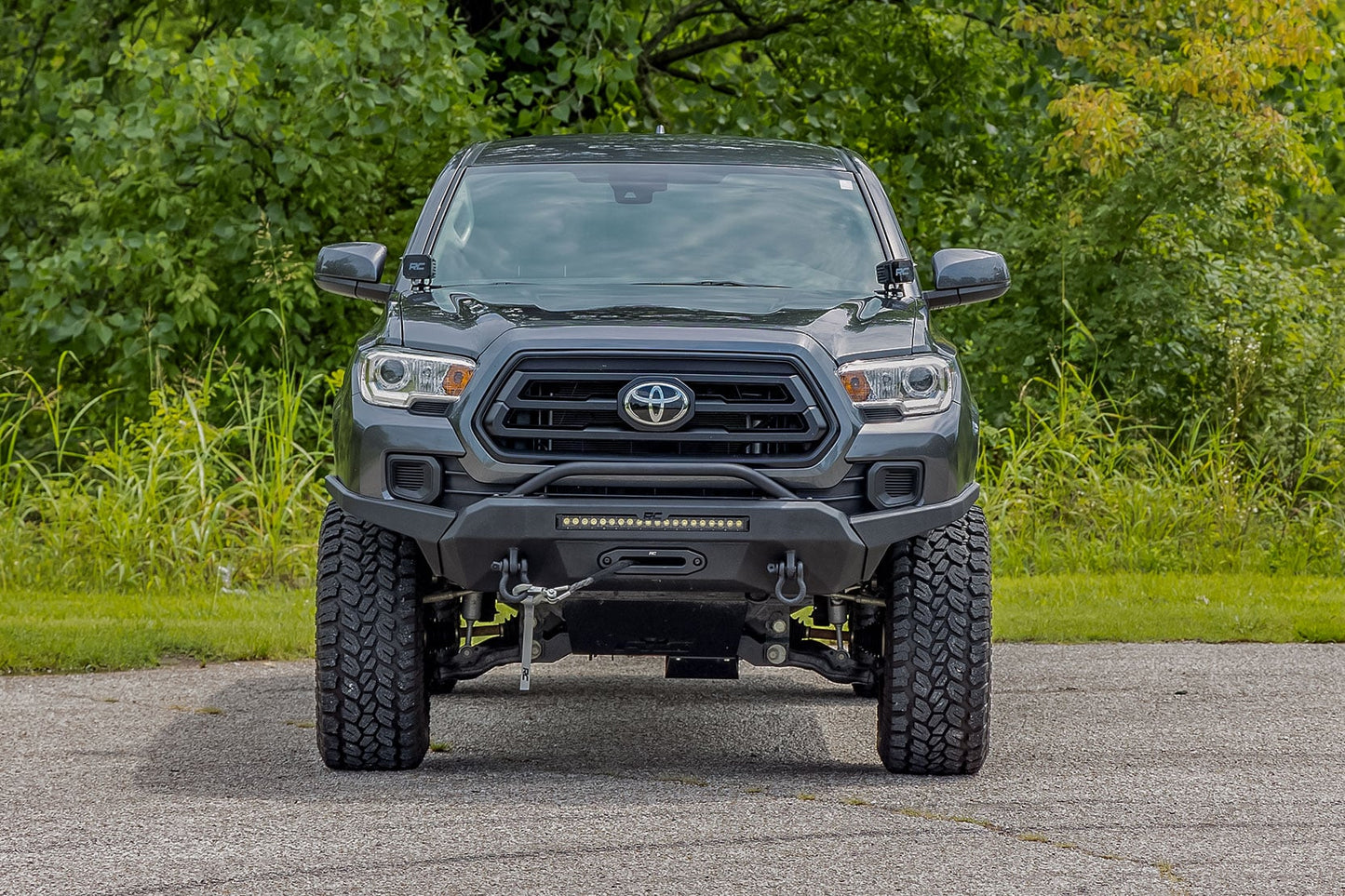 Front Bumper High Clearance 9500-Lb Pro Series Winch Synthetic Rope Toyota Tacoma 4WD (16-23) Rough Country-5