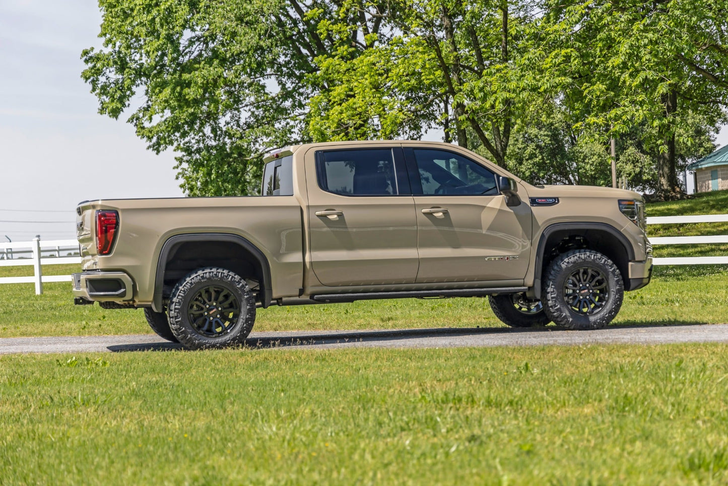 1.5 Inch Leveling Kit AT4X/ZR2 Silverado/Sierra 1500 (22-26) Rough Country-5