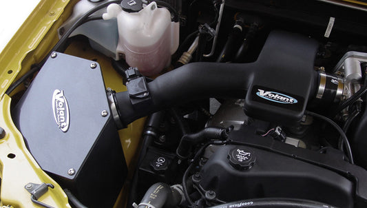 Closed Box Air Intake w/Pro 5 Filter 04-06 Colorado Canyon Volant-1