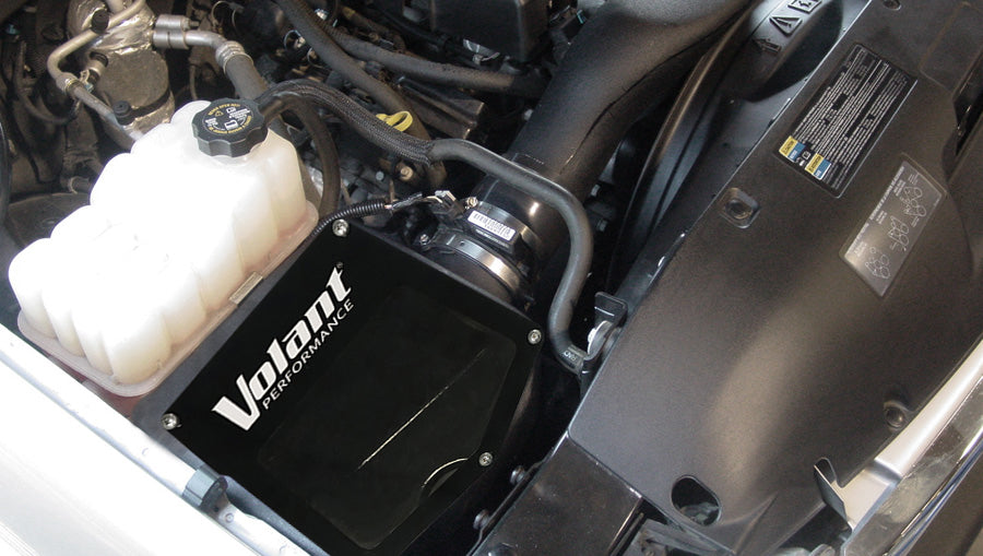 Closed Box Air Intake w/Pro 5 Filter 01-07 Avalanche/Suburban/Yukon/Silverdaod/Sierra Volant-1