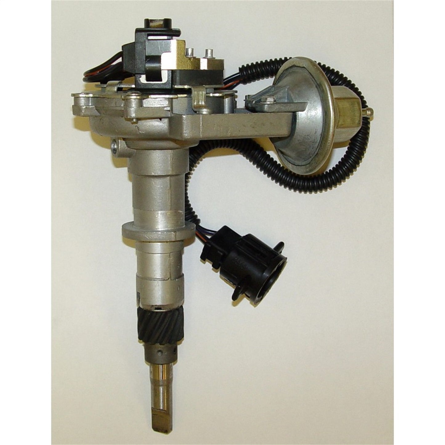Distributor New 4.2L w/o Cap And Rotor 1978-1983 CJ5 8-1986 CJ7 1981-1986 CJ8 And 1978-1990 Cherokee/Grand Wagoneer Sj OMIX