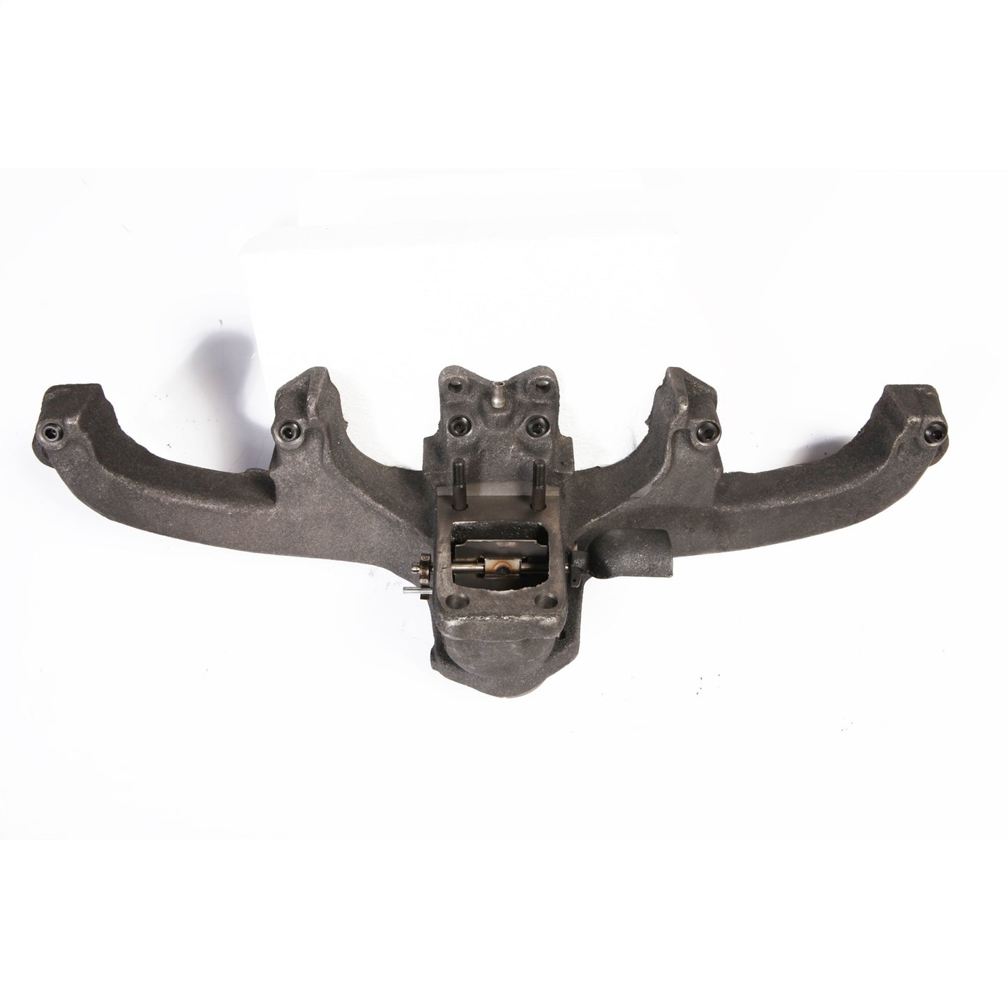 Exhaust Manifold 1972-1980 CJ5 1972-1975 CJ6 1976-1980 CJ7 1972-1974 Dj 1974-1980 J-Series Trucks OMIX