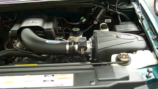 Closed Box Air Intake w/Pro 5 Filter 96-04 F-150/Expedition/Navigator Volant-1