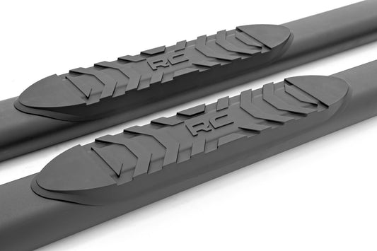 Oval Nerf Step 4.5 Inch Crew Cab Black 21-22 Chevy/GMC Tahoe/Yukon Rough Country-1