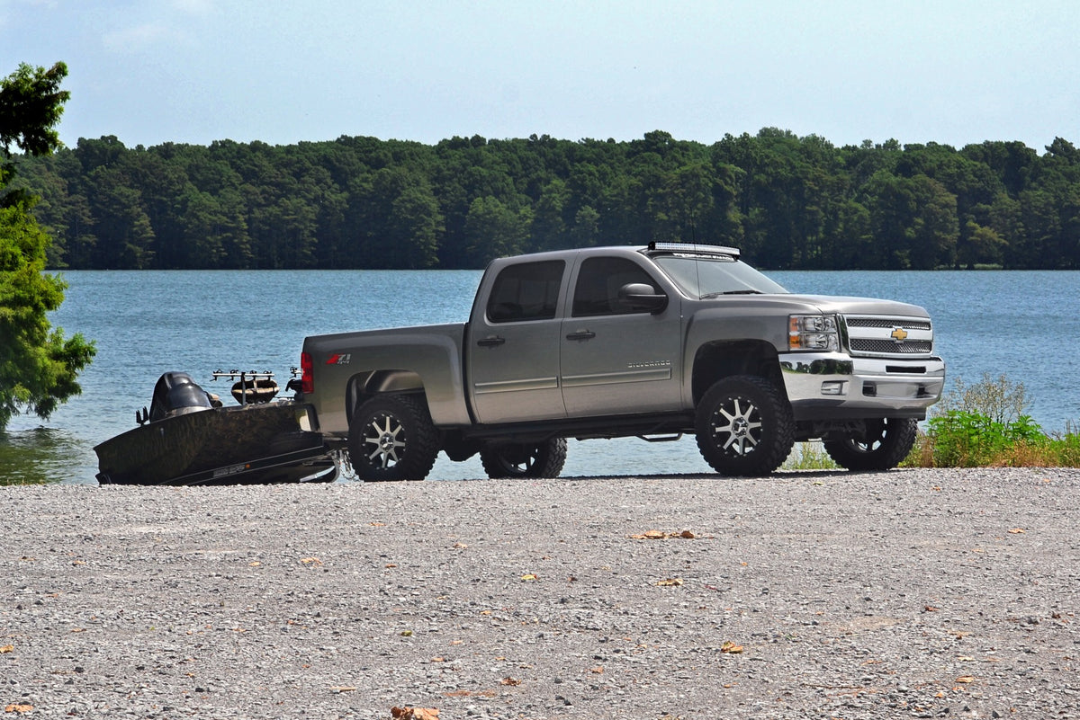 6.0 Inch GM Suspension Lift Kit w/ N3 Loaded Struts and V2 Shocks Rough Country-4
