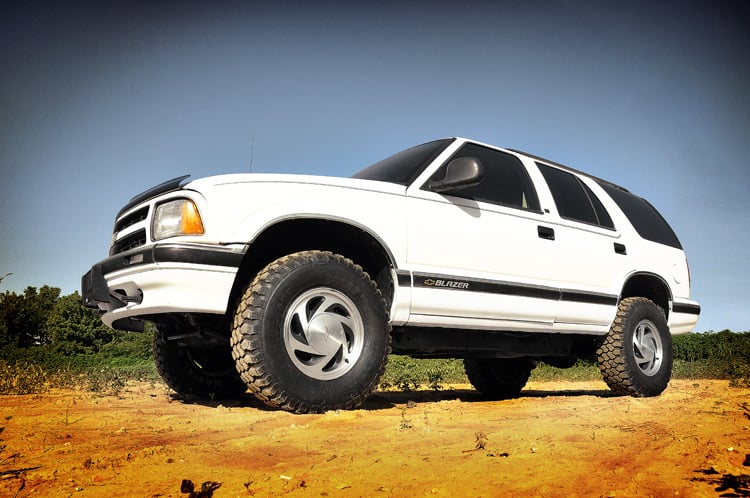 2.5 Inch Lift Kit Chevy/GMC Blazer/S15 Jimmy/Sonoma 4WD Rough Country-3