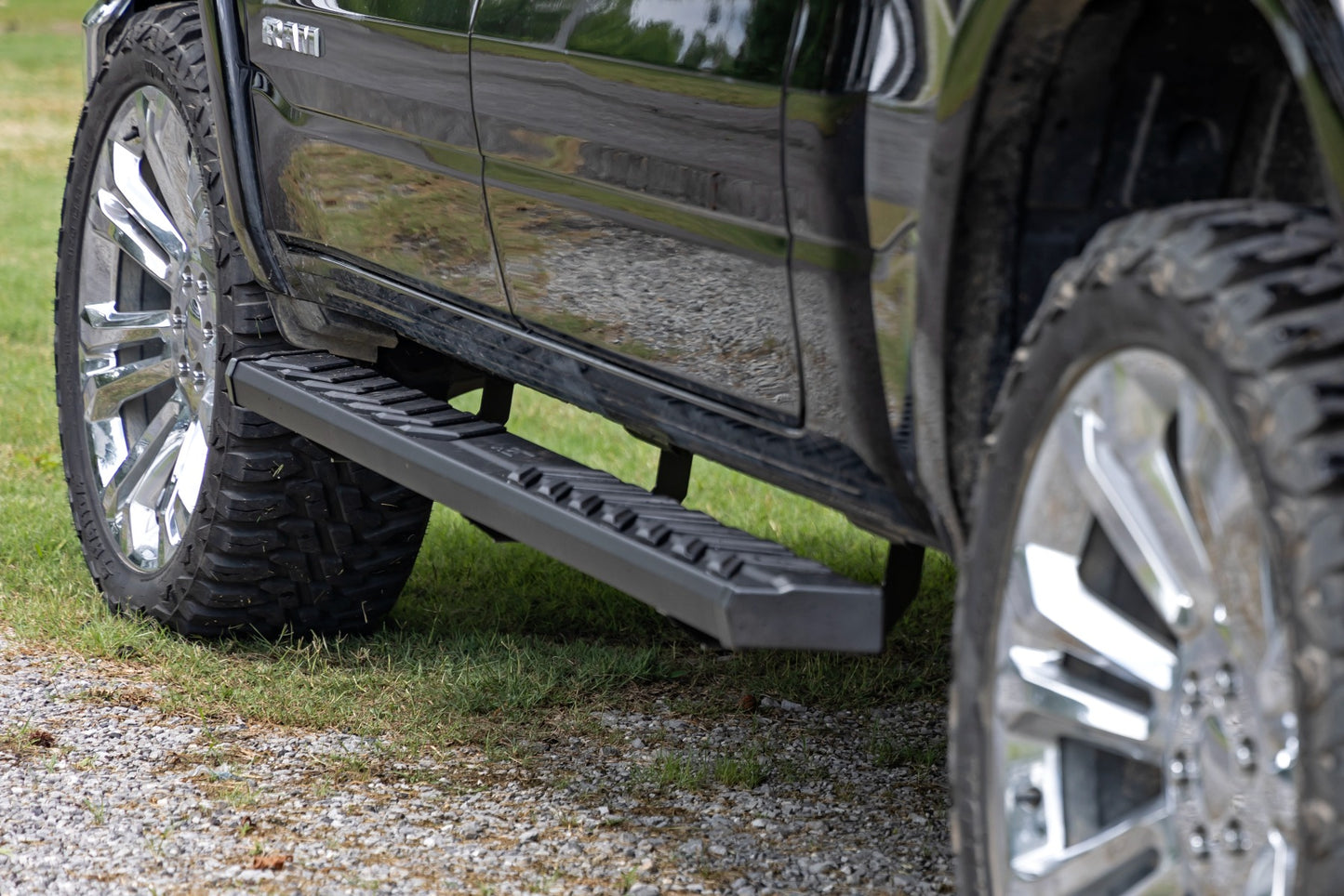 Rough Country BA2 Running Board Side Step Bars 19-22 Ram 1500 2WD/4WD Rough Country