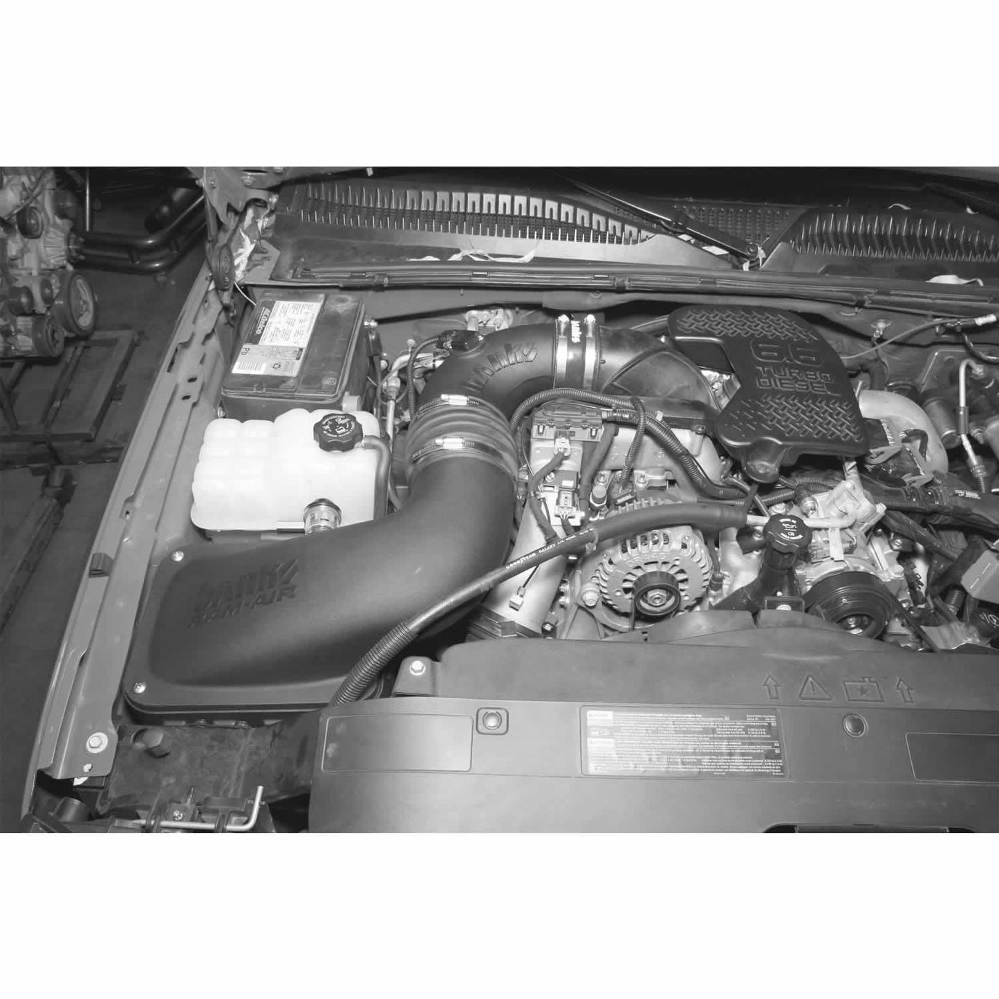 Ram-Air Cold-Air Intake System Oiled Filter 06-07 Chevy/GMC 6.6L LLY/LBZ Banks Power-4