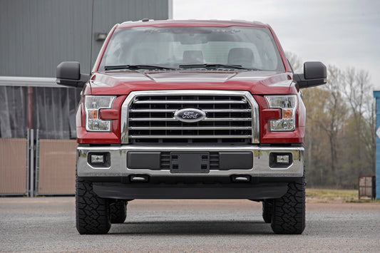 2 Inch Lift Kit M1 Struts/M1 Ford F-150 4WD (2014-2020) Rough Country-1
