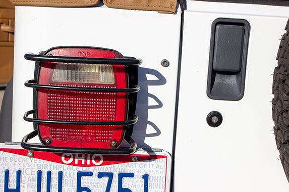 JEEP CJ/YJ/TJ Taillight Guard Pair 76-06 CJ and Wrangler YJ/TJ Powdercoat Black Kentrol-3