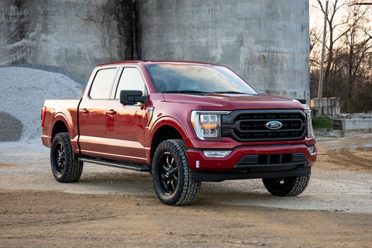 2 Inch Lift Kit M1 Struts/M1 Ford F-150 4WD (2021-2026) Rough Country-1