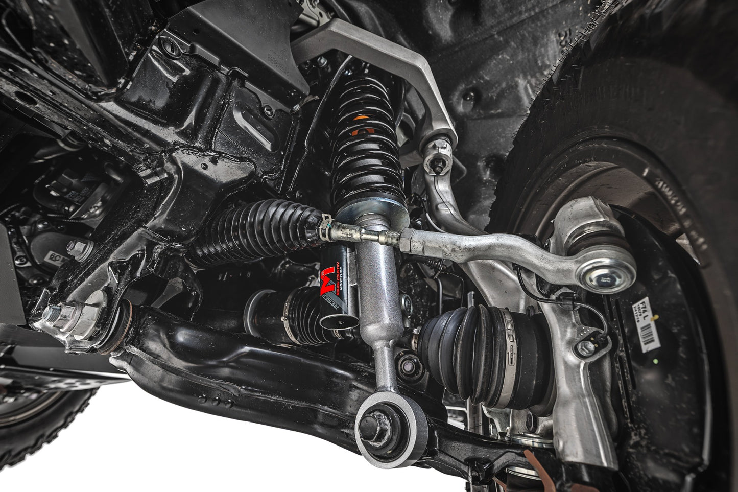 M1R Reservoir Loaded Struts Adjustable Height Front Leveling Toyota 4Runner (25-26) Rough Country-2
