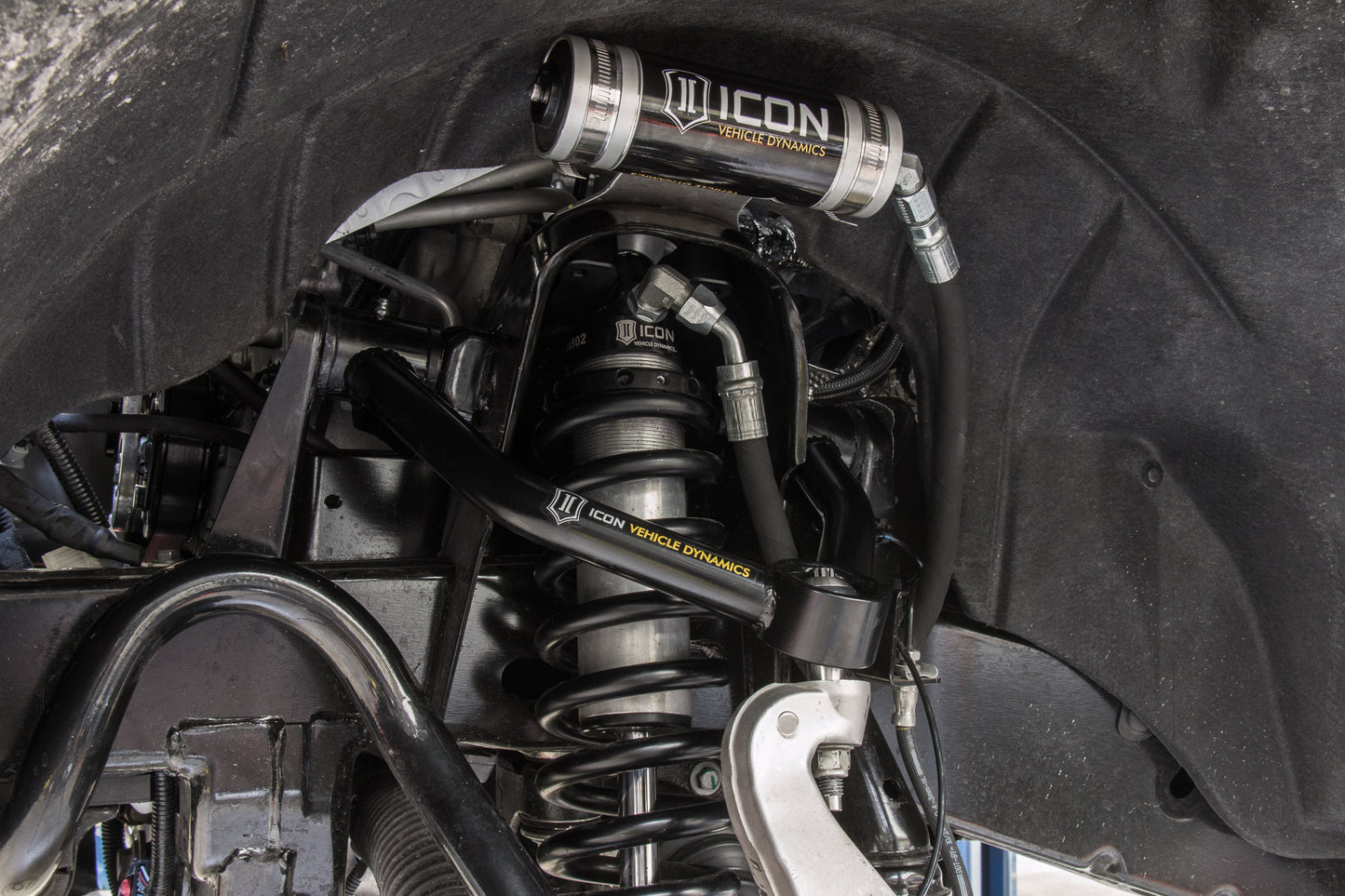 2015-2022 Colorado/Canyon .75-3 Inch Lift Front 2.5 Vs Remote/CDCV Coilover Kit ICON Vehicle Dynamics-1