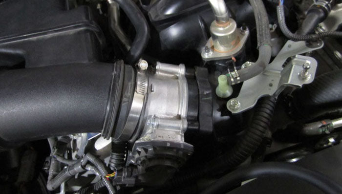 Throttle Body Spacer 1 Inch 07-18 Toyota Tundra Black Volant-1