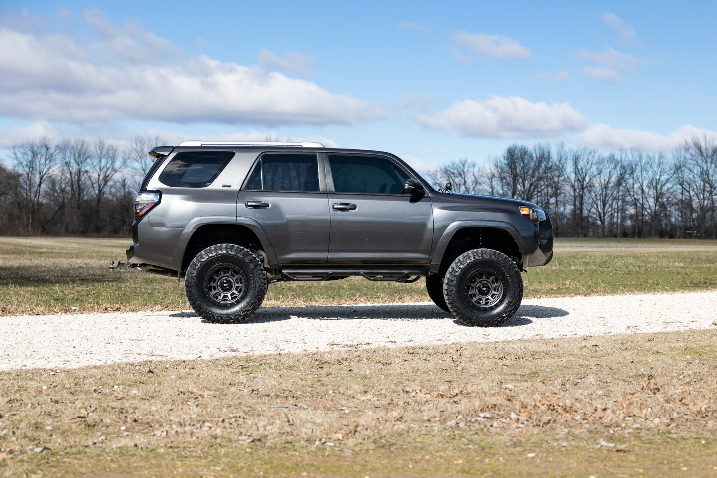 6 Inch Lift Kit M1 Struts Toyota 4Runner 2WD/4WD (2015-2020) Rough Country-5