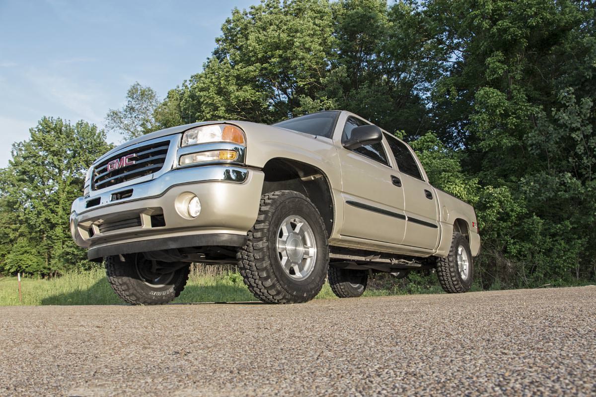 1.5-2 Inch Leveling Kit Chevy/GMC Sierra 1500/Silverado 1500/Tahoe/Yukon (99-06 & Classic) Rough Country-3