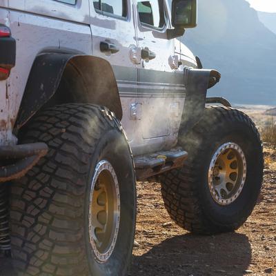 XRC Front and Rear Flat Fender Flare Set 2018-2022 Jeep Wrangler Smittybilt-5