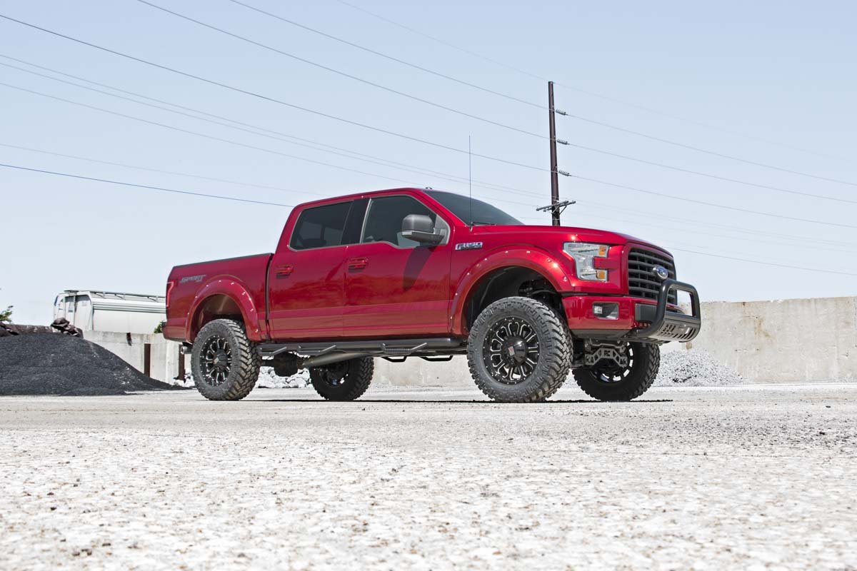 Ford 04-Up V8 F-150 Bull Bar Black Rough Country-3