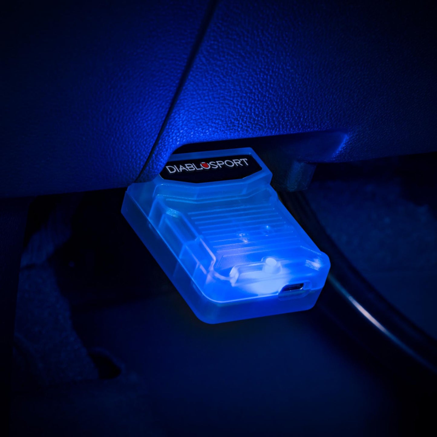 PredatorX The PredatorX is the latest in tuning technology, allowing you to take control of your tuning needs from your smartphone DiabloSport-7