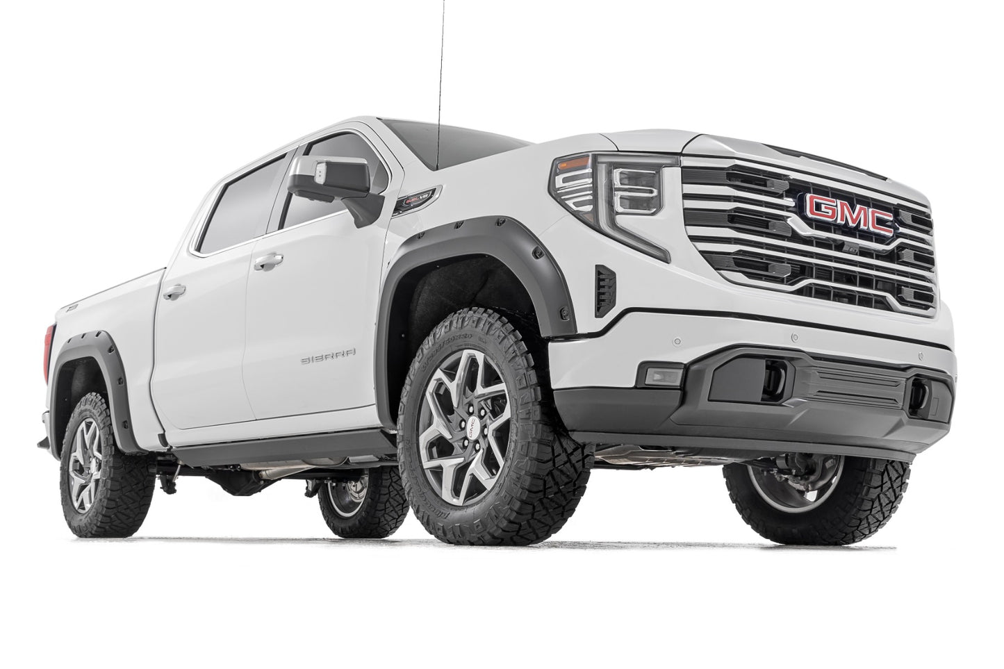 Traditional Pocket Fender Flares Gloss Black GMC Sierra 1500 2WD/4WD (19-23) Rough Country-4