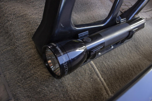 Jeep YJ Front Seat Flashlight Mount Fishbone Offroad-4
