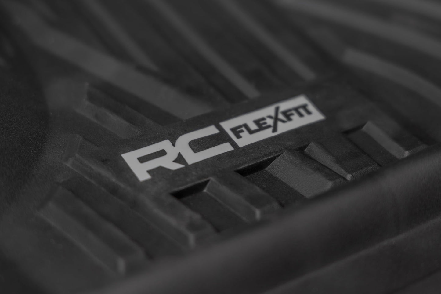 Flex-Fit Floor Mats FR & RR FR Bucket Crew Silverado/Sierra 1500/2500HD/3500HD 2WD/4WD Rough Country-5
