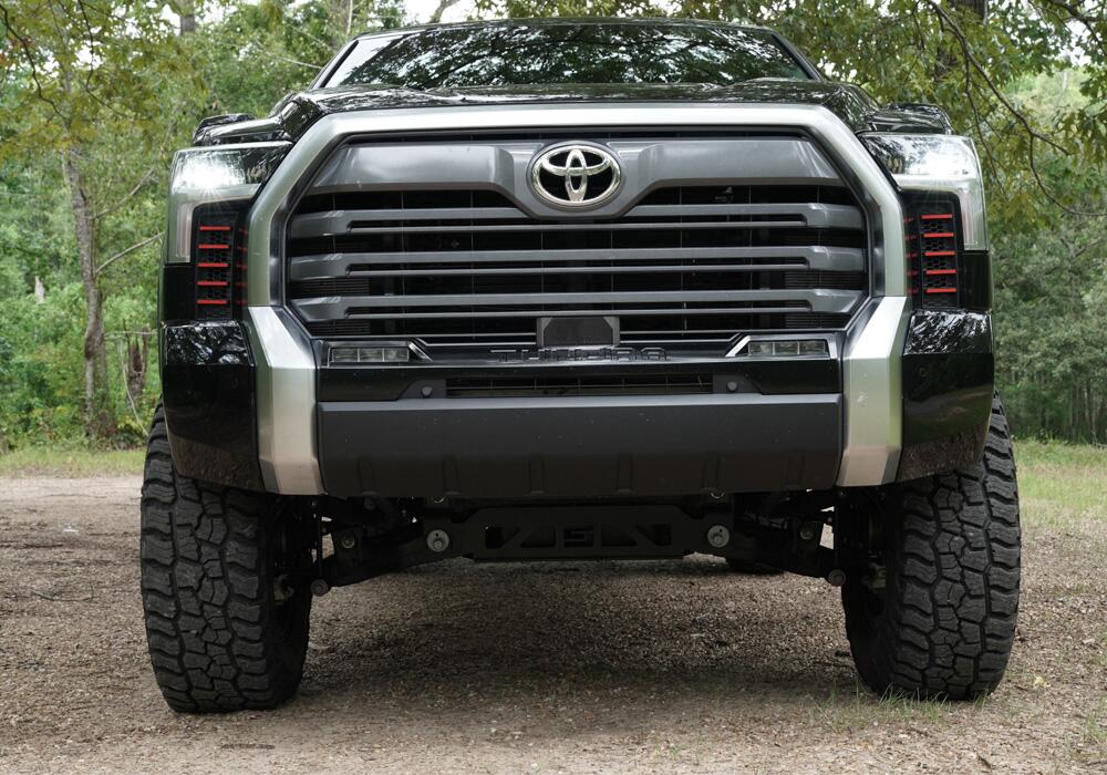 7 Inch Lift Kit 2022-2025 Toyota Tundra 4WD Does not fit Xsp-X or Trd Pro models Requires 20 Inch rims or larger Superlift-3