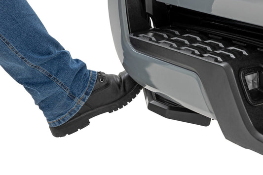 Retractable Bed Step Manual Pull Toyota Tacoma 2WD/4WD (2016-2023) Rough Country-1