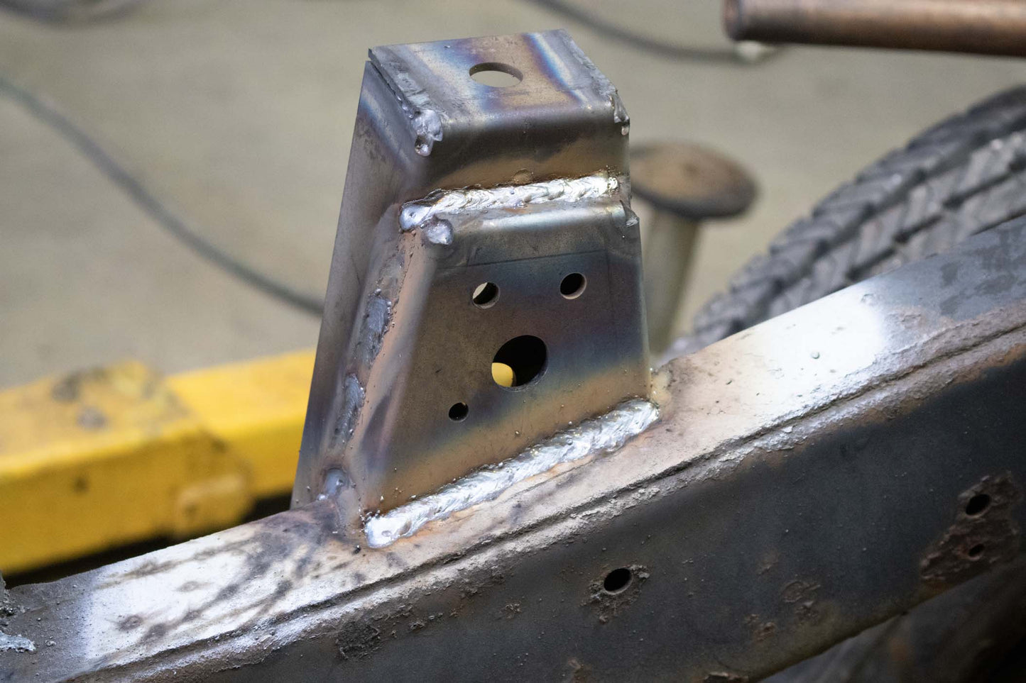 Rust Buster Frameworks Rust Buster Rear Raised Bed Mount For 1988-1995 Toyota Pickups RB7144