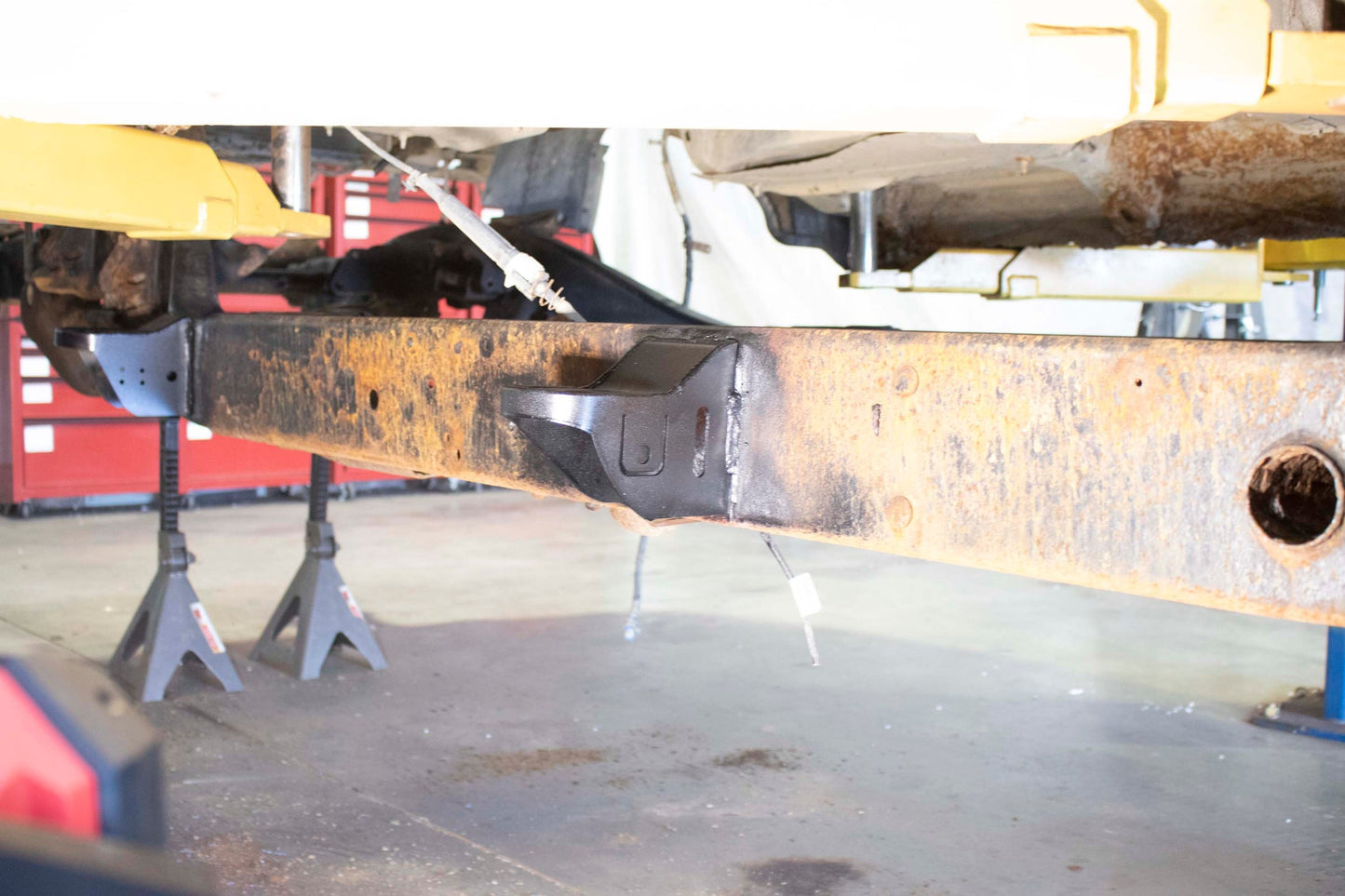 1999-2013 Chevy Silverado & GMC Sierra 1500/2500 Front Cab Mount RB7324 Rust Buster Frameworks-5