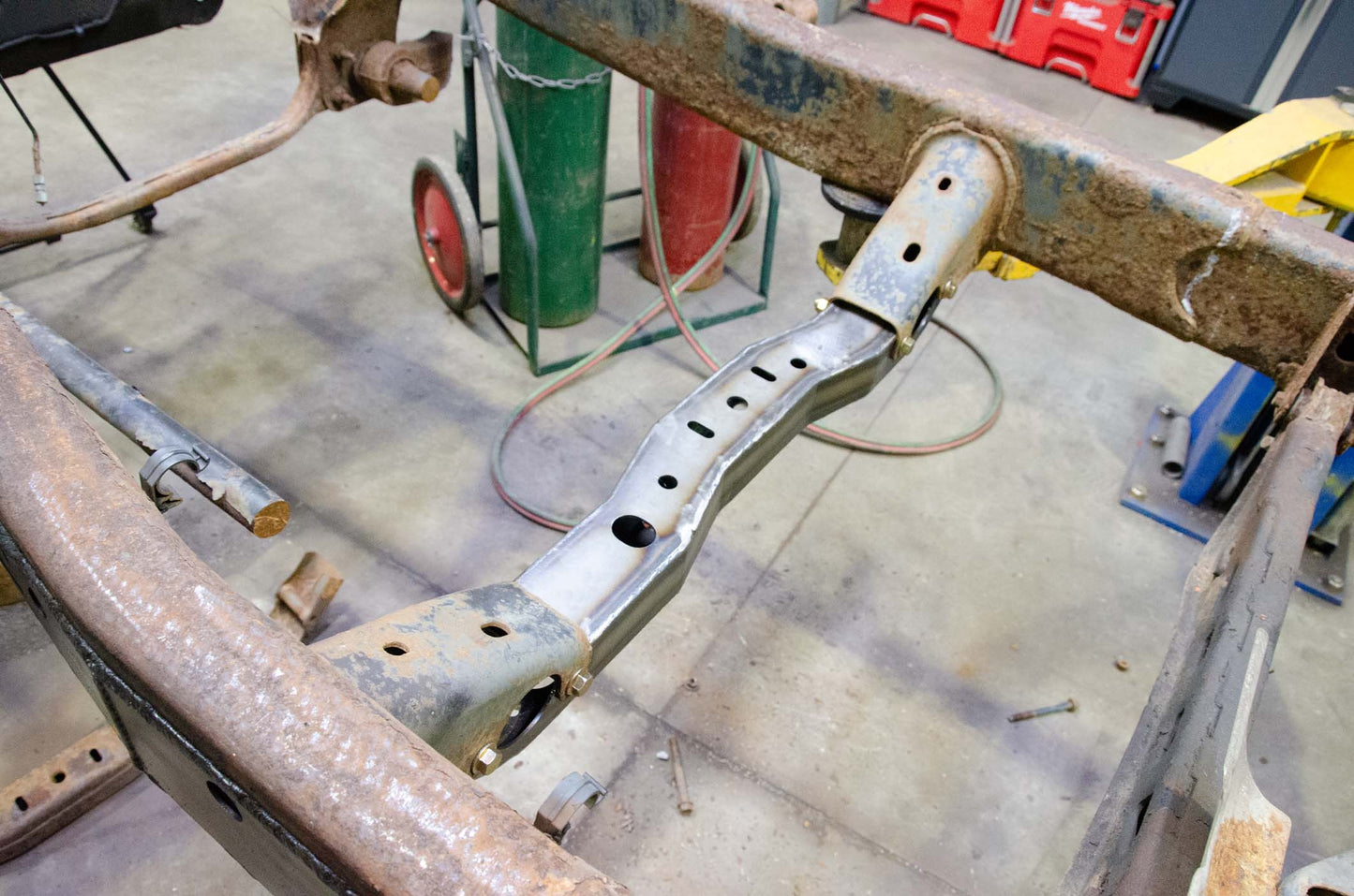 Transmission Crossmember For 2002-2008 Dodge Ram 1500 RB7717 Rust Buster Frameworks-7