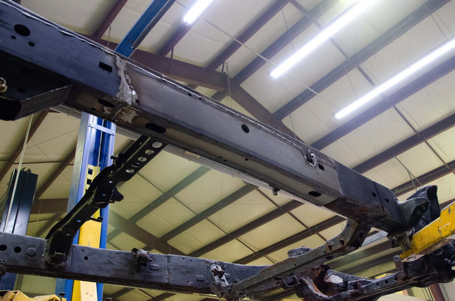 Rust Buster Frameworks Rust Buster Center Frame Repair Kit For 2001-2007 Toyota Sequoia RB8437