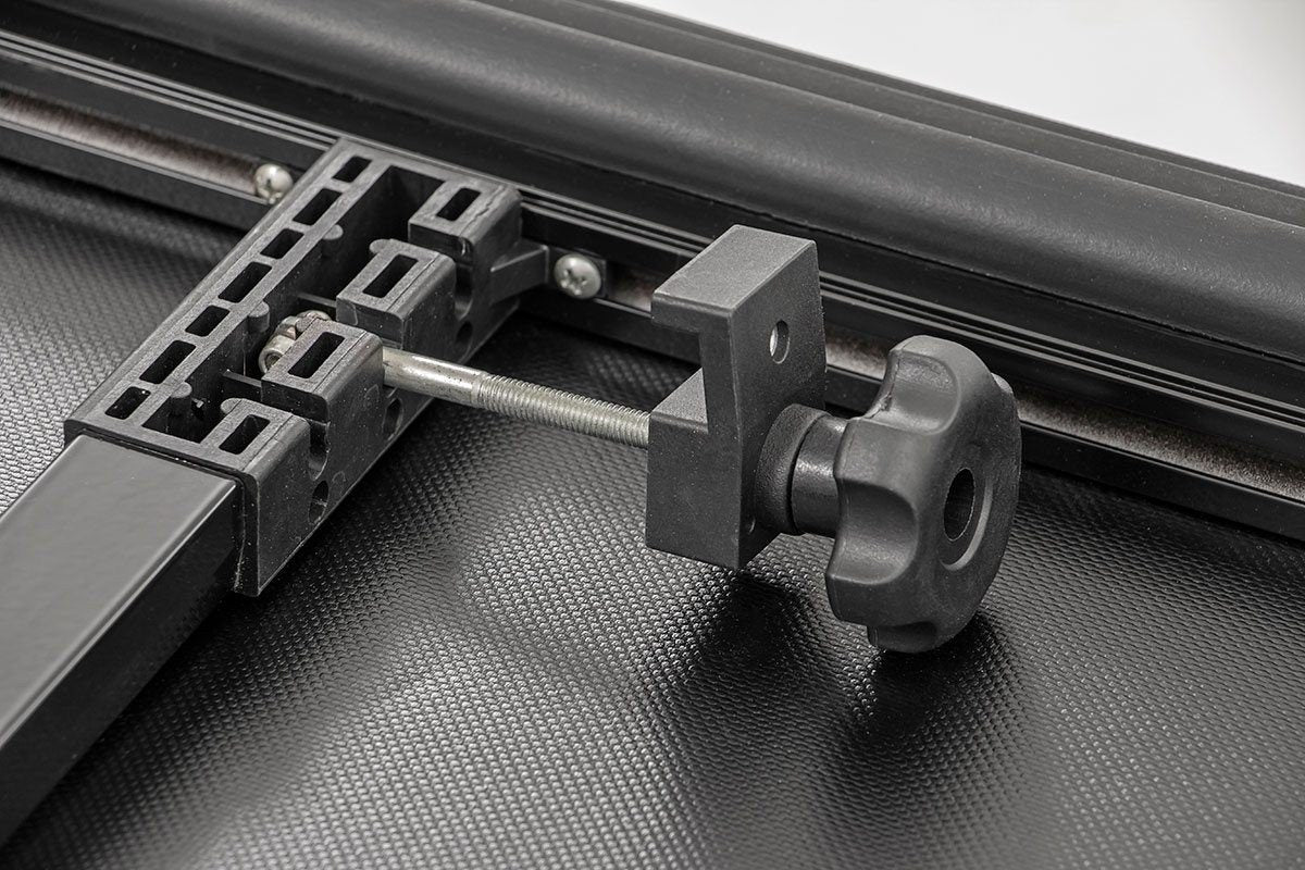 Rough Country Bed Cover Tri Fold Soft 6.7 Foot Bed 21-22 Ford F-150 2WD/4WD Rough Country