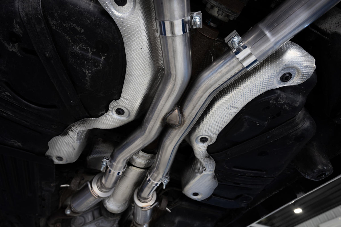 11-Present Dodge Durango 3.6L, Armor Pro 3-Inch Cat-Back Dual Split Rear with CF Tips, Street Profile MBRP-13
