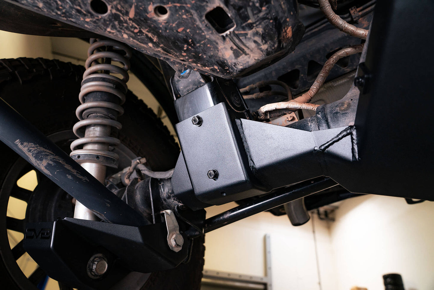2021 2024 Ford Bronco Rear Differential Skid Plate DV8 Offroad-11