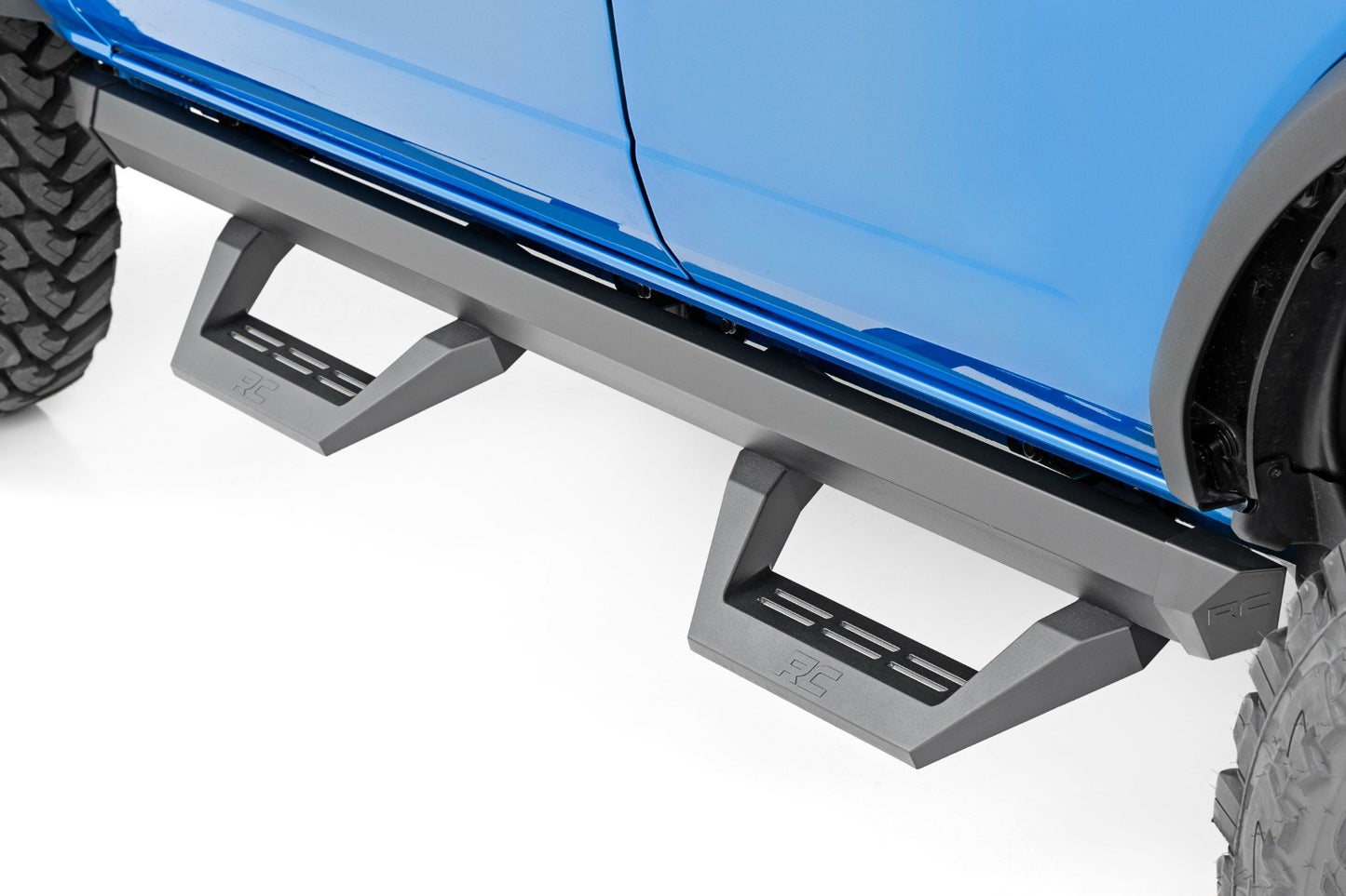 SRX2 Adjustable Aluminum Step | Ford Bronco 4WD (2021-2024) Rough Country