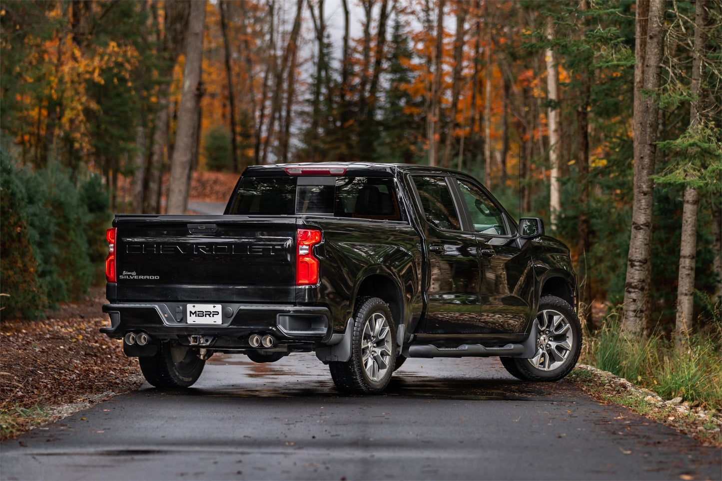 3.0 inch Cat-Back 2.5 inch Dual Split Rear Quad Carbon Fiber Tips 4.0 inch OD 19-up Silverado/Sierra 1500 Dual Out MBRP-5