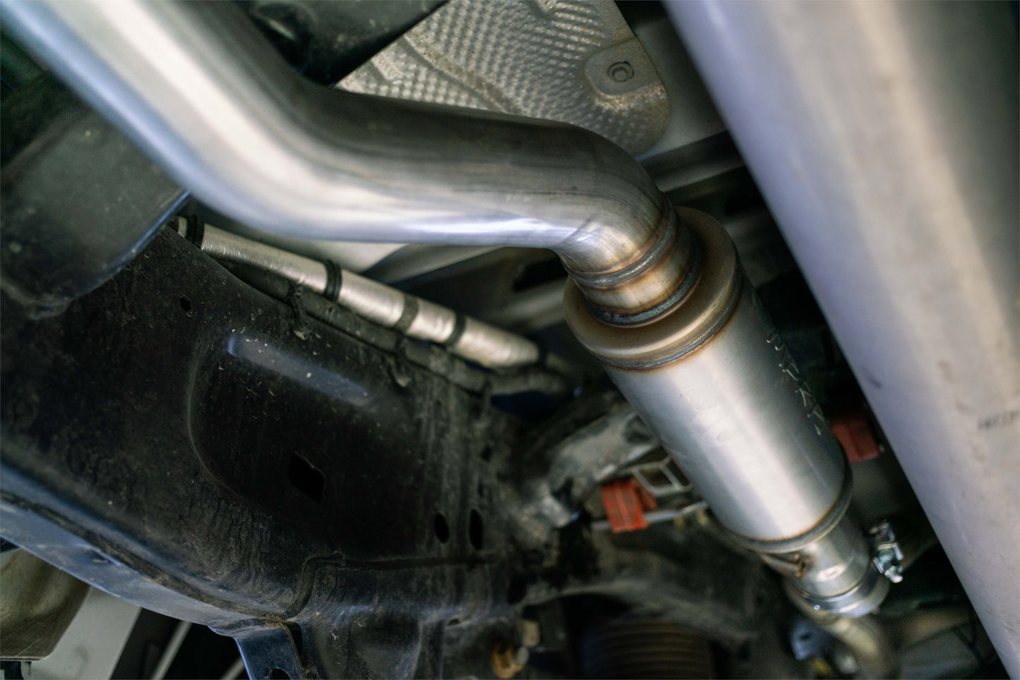 Dodge 3 Inch Single In/Out Muffler Replacement Armor Plus Series For 19-24 RAM 1500 5.7L Hemi MBRP-4