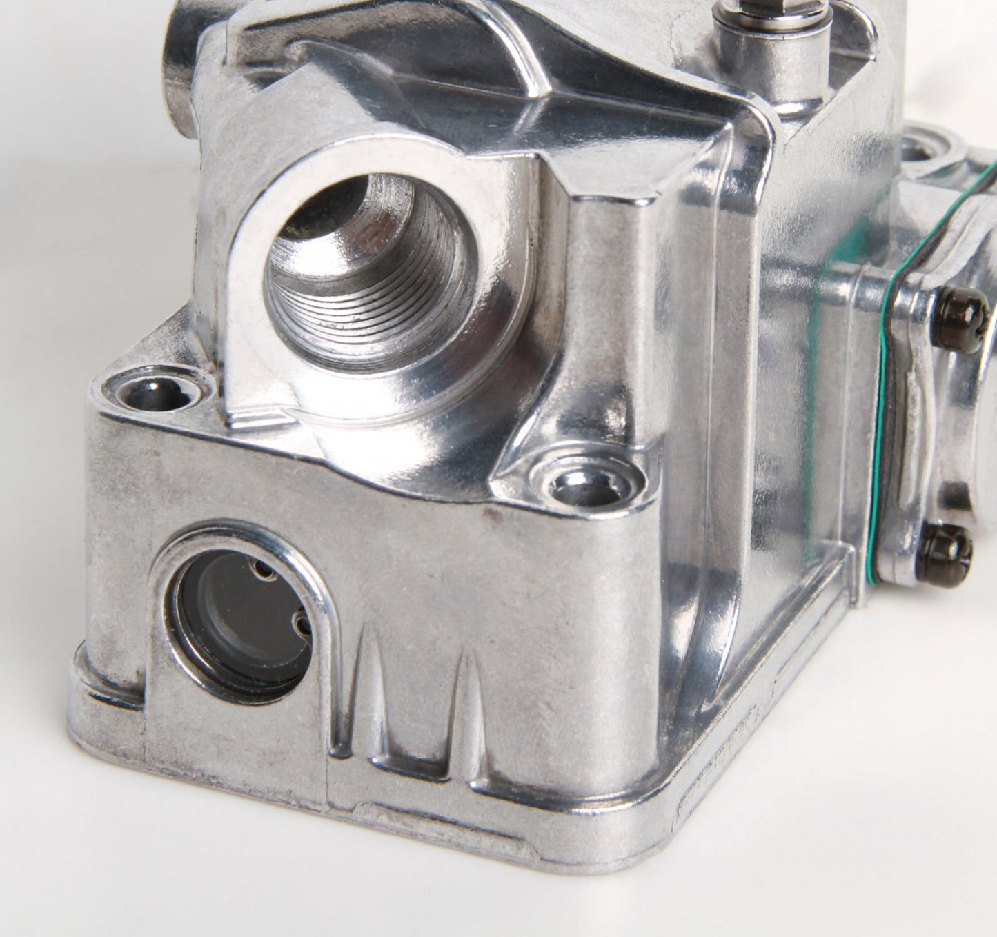 Gen 3 Ultra Dominator Carburetor 1250 CFM 4500 Mechanical Secondaries Shiny Gasoline Holley-4