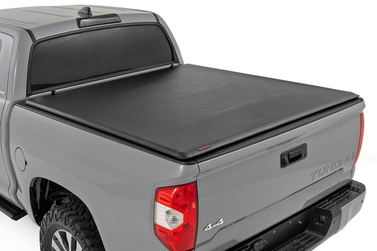 Soft Roll Up Bed Cover | 5'7" Bed | Toyota Tundra 2WD/4WD (2007-2021) Rough Country