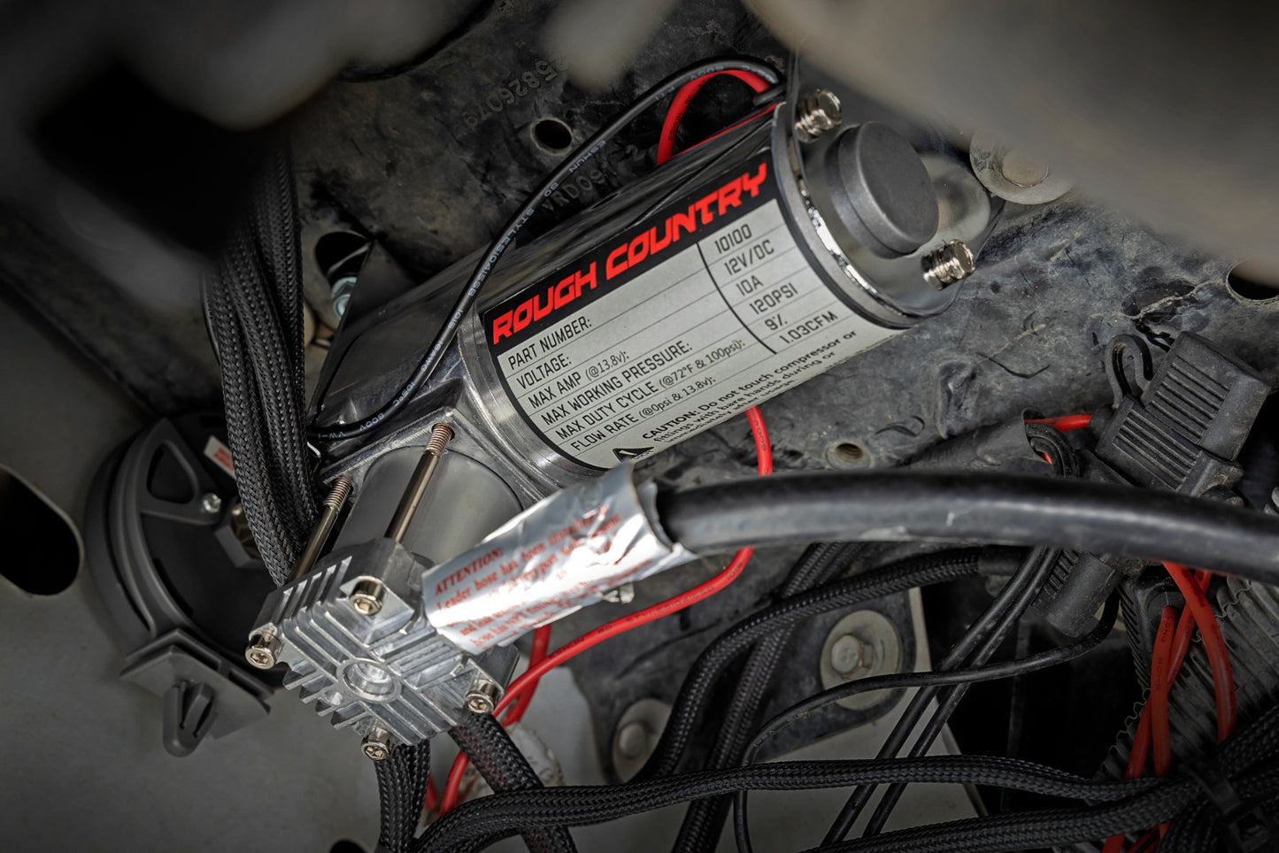 Rough Country Onboard Air Bag Compressor Kit w/Gauge