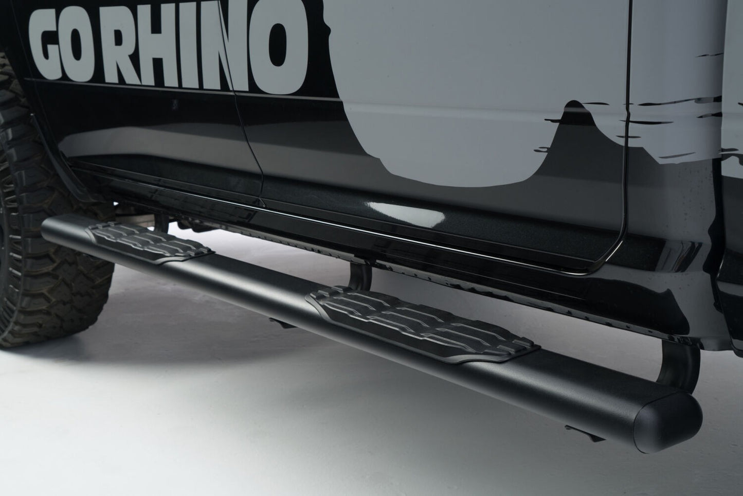 5 Inch 1000 Series Side Steps with Mounting Brackets Kit Textured Black 2015-2018 Ram 1500 Go Rhino-2