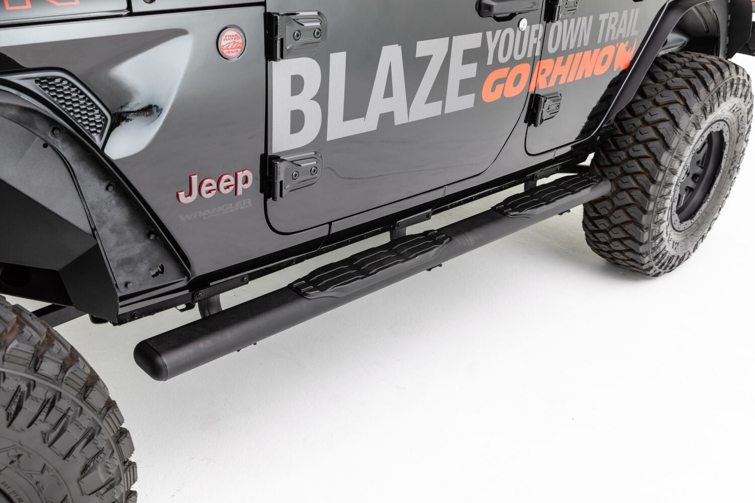 5 Inch 1000 Series Side Steps with Mounting Brackets Kit Textured Black 2018-2026 Jeep Wrangler Go Rhino-2
