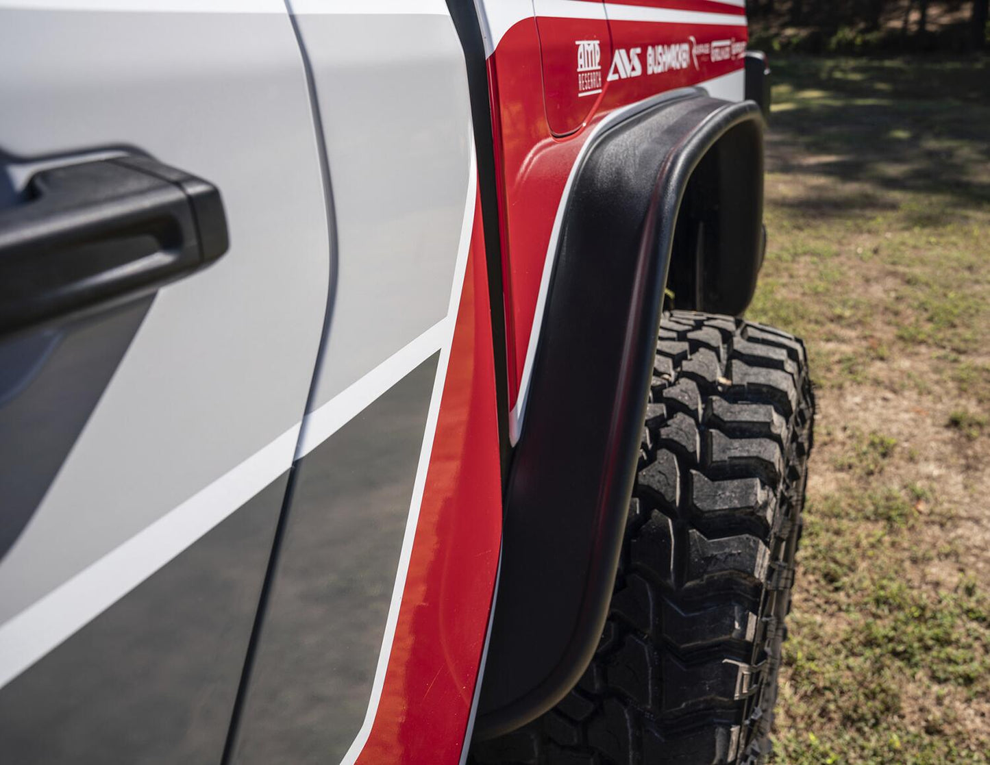 Black Jeep Flat Style Textured Finish 4-Piece Fender Flare Set For 2020-2023 Jeep Gladiator Launch Edition Bushwacker-4
