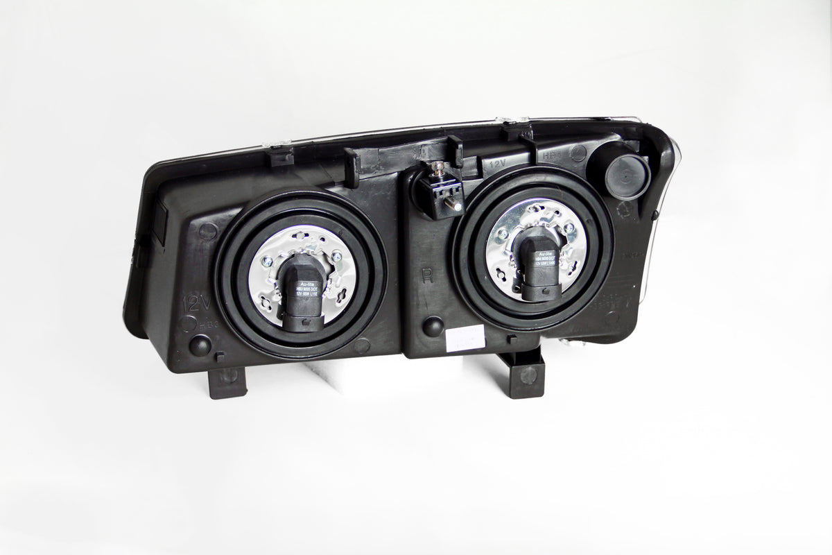 Headlight Set Crystal Clear Lens Black Housing Pair Avalanche 1500/Avalanche/Avalanche Silverado 2500 2003-2006, Chevrolet Silverado 1500/1500 HD/2500 HD/3500 2003-2007 AnzoUSA-1
