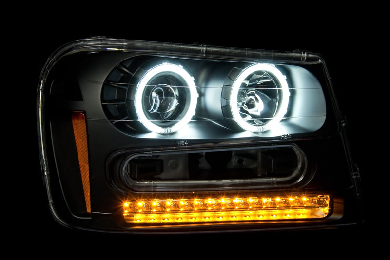 Headlight Set Projector w/Halo Clear Lens Black Housing Pair CCFL Does Not Fit 06-09 Trailblazer Lt Models Chevrolet Trailblazer 2002-2009, Trailblazer EXT 2002-2006 AnzoUSA-2
