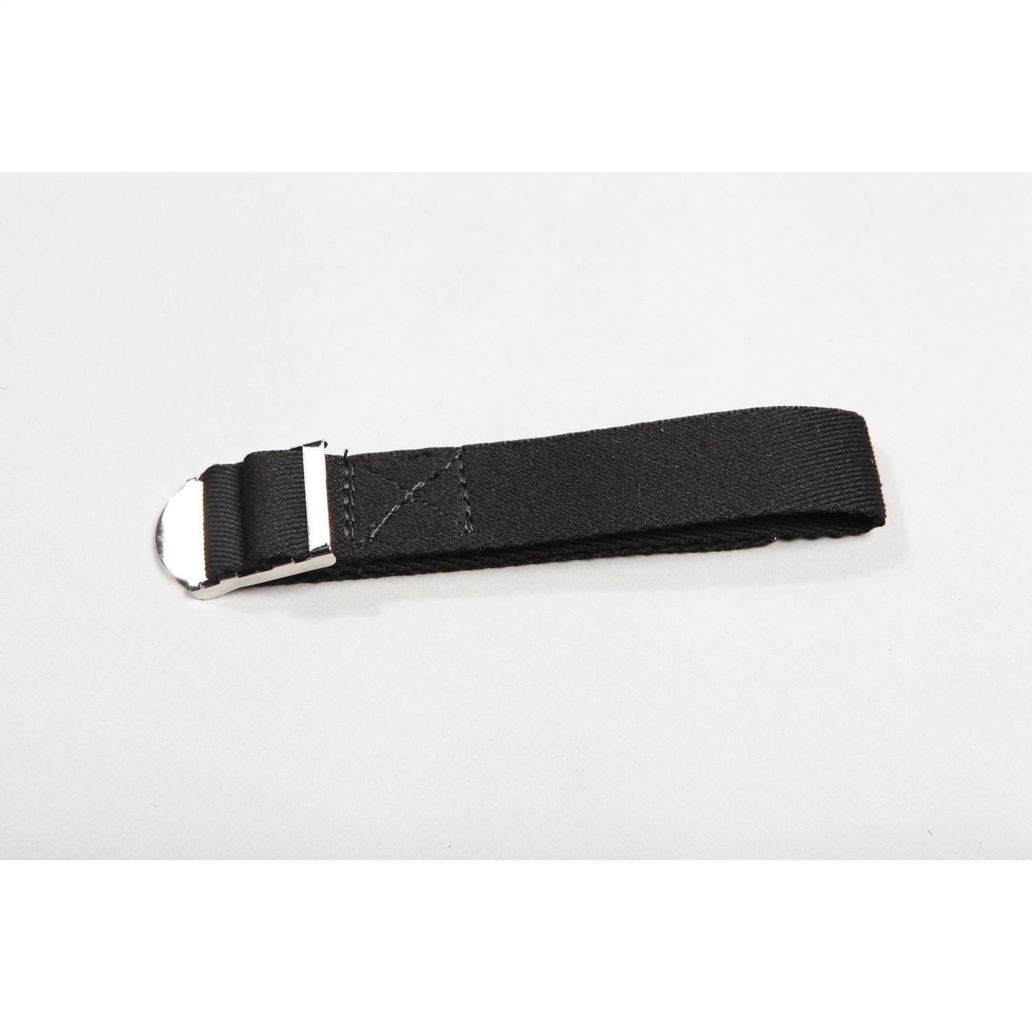 Windshield Tie Down Strap Black Canvas Secures Windshield To Footman Loop On Hood Available While Supplies Last 1946-1949 CJ2A 1949-1953 CJ3A 1953-1966 CJ3B 1955-1953 CJ5 1955-1975 CJ6 1976-1986 OMIX