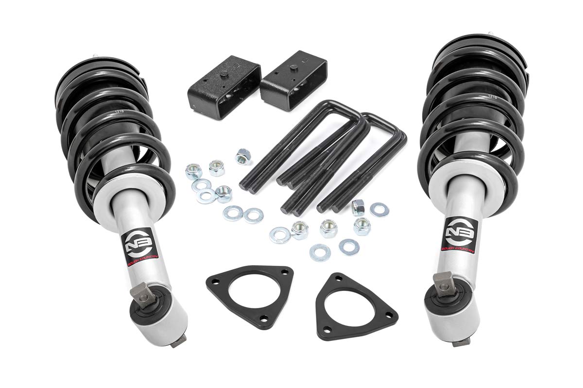 Rough Country 2.5 Inch Leveling Lift Kit w/N3 Loaded Struts 07-16 Silverado/Sierra 1500 Cast Steel & Cast Aluminum Rough Country