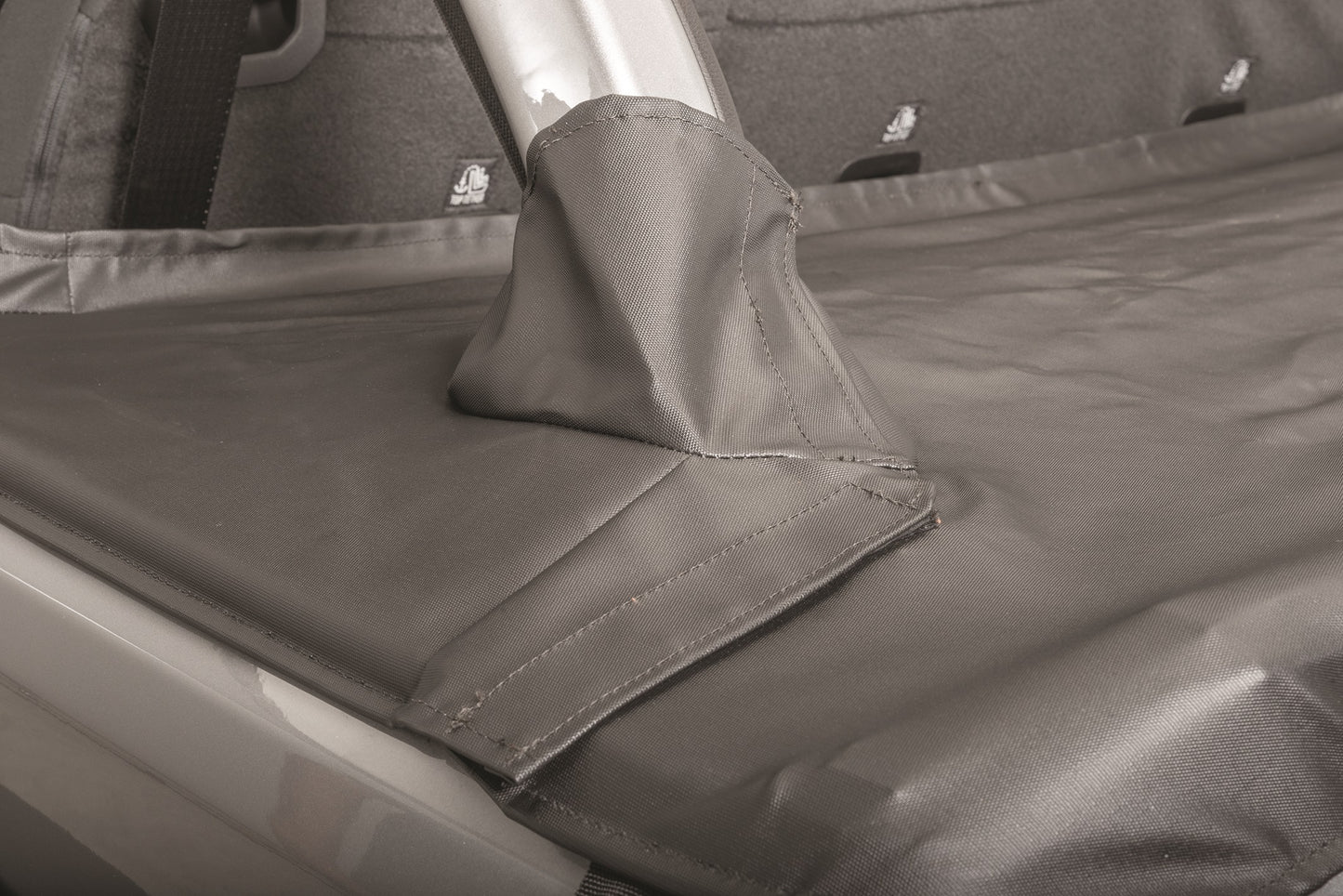 MasterTop Jeep Tonneau Cover For 18-Current Jeep JLU Wrangler 4 Door Hard Top Models MasterTop