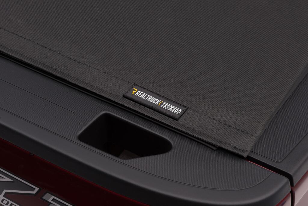 Pro X15 Tonneau Cover Black 2022-2026 Nissan Frontier Truxedo-8